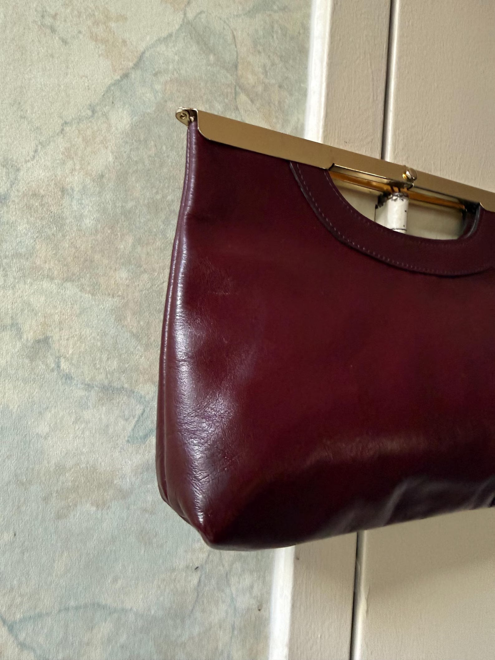 Vintage Burgundy Leather Gold Frame Kiss Lock Clutch Bag